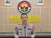Brigjen Pol Hendra Resmi Jabat Kapolda Banten Gantikan Irjen Pol Hengki Brigjen Pol Hendra Resmi Jabat Kapolda Banten Gantikan Irjen Pol Hengki