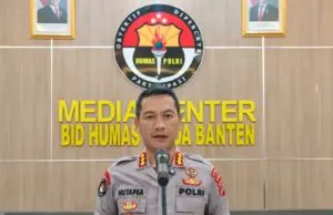 Brigjen Pol Hendra Resmi Jabat Kapolda Banten Gantikan Irjen Pol Hengki Brigjen Pol Hendra Resmi Jabat Kapolda Banten Gantikan Irjen Pol Hengki