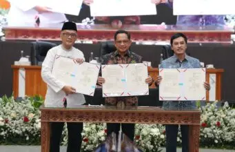 Mendagri Tito Teken SEB Digitalisasi Layanan Haji Berbasis Data Dukcapil